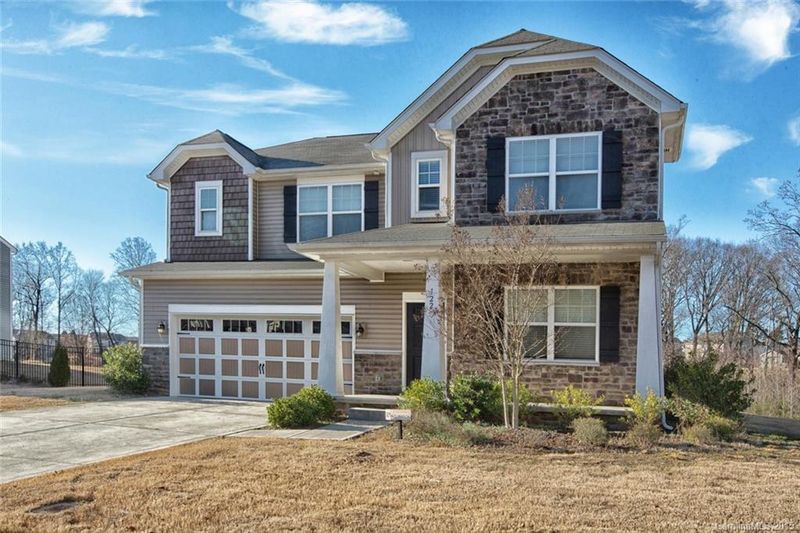 122 Warfield Dr, Mooresville, NC 28115