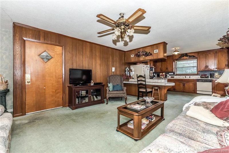 206 Gene Ct SE, Concord, NC 28025