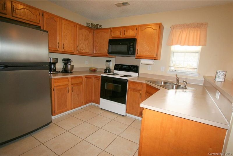 3138 Leicester Dr, Matthews, NC 28104