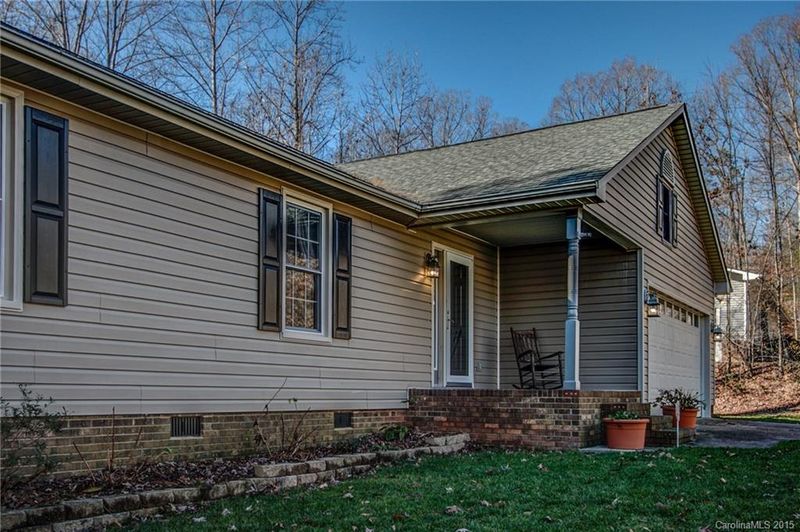 186 Heathergate Ln, Stanley, NC 28164