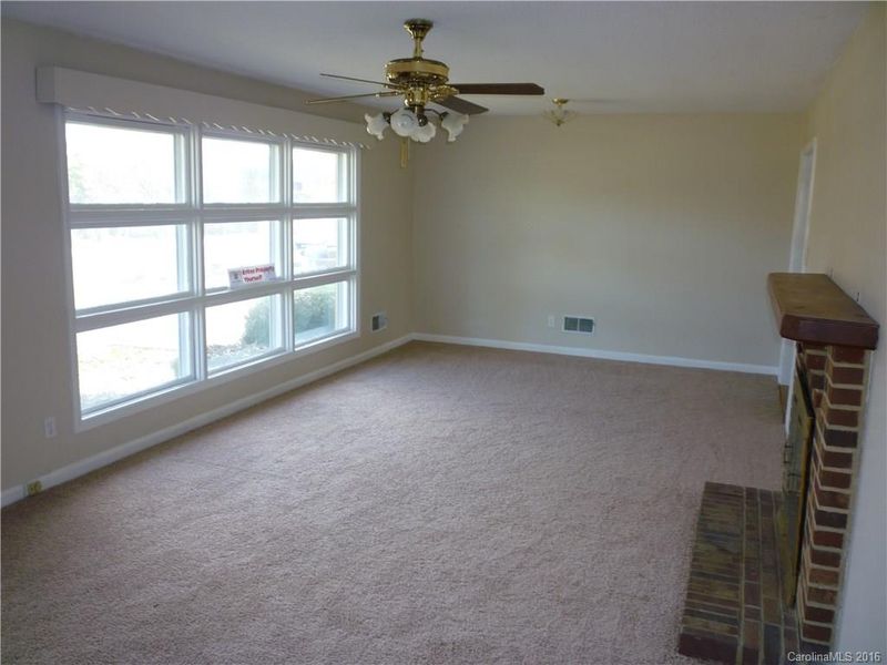 1513 Belmar Dr, Gastonia, NC 28052