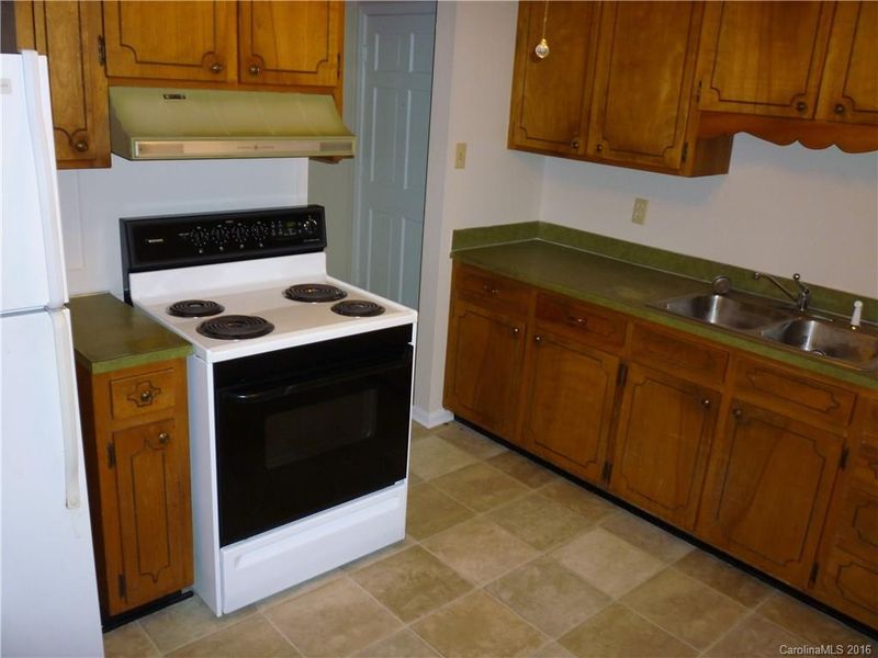 929 Marietta St, Charlotte, NC 28214