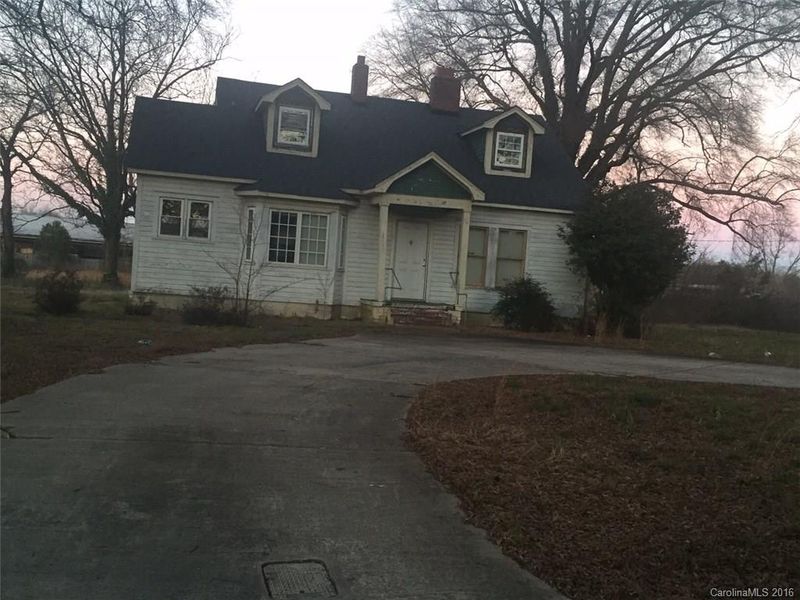 1818 Oneida Rd, Charlotte, NC 28269