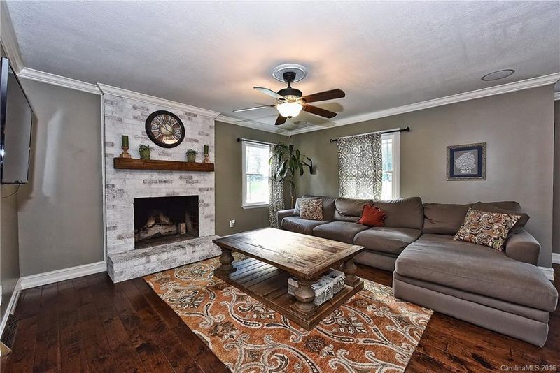 7404 Ritter Dr, Charlotte, NC 28270