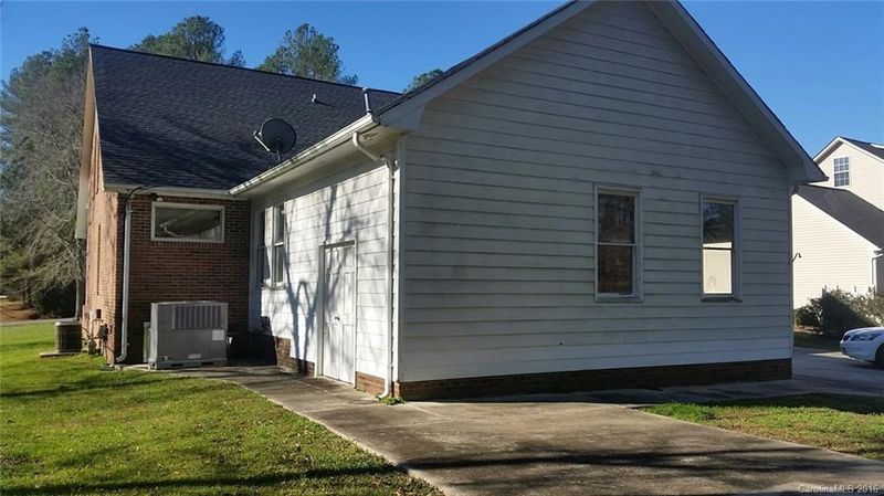 1188 Craig Ave, Lancaster, SC 29720