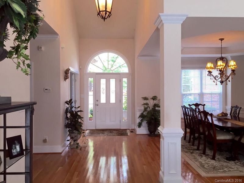106 Barton Pl, Mooresville, NC 28117