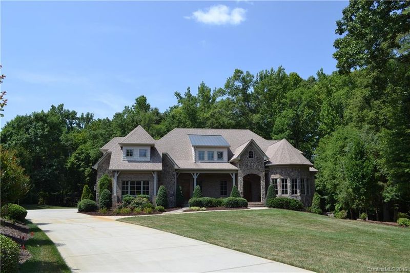 8815 Sir Barton Ln, Waxhaw, NC 28173