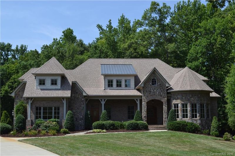 8815 Sir Barton Ln, Waxhaw, NC 28173