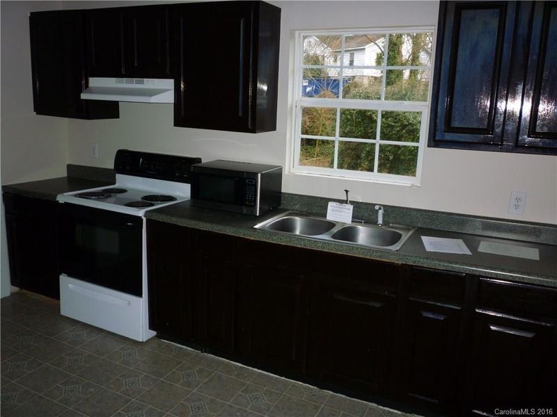 1003 Richard Ave, Kannapolis, NC 28081