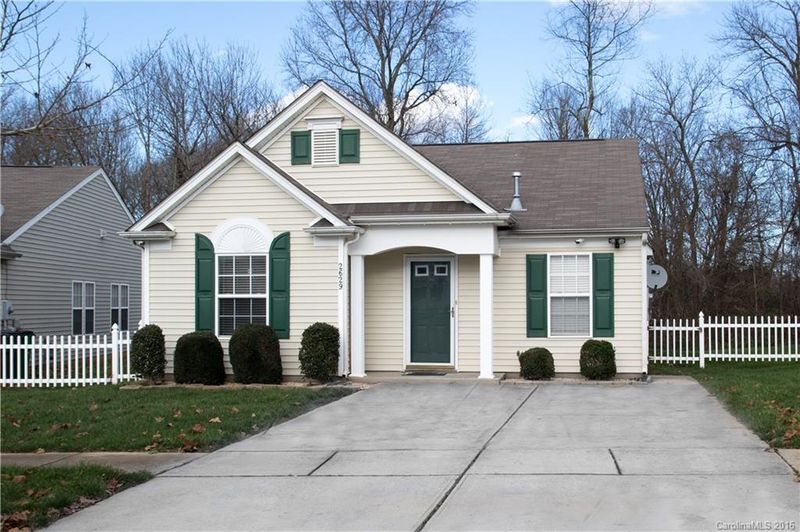 2629 Oasis Ln, Charlotte, NC 28214