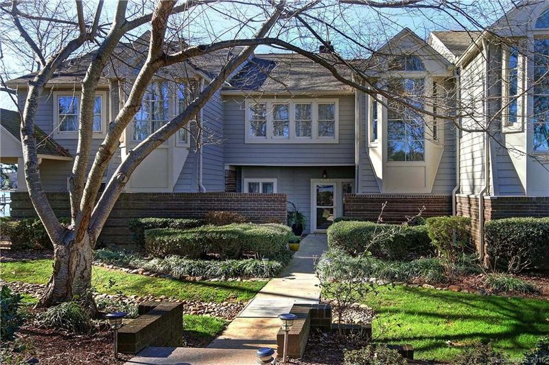 18503 Vineyard Point Ln #272, Cornelius, NC 28031