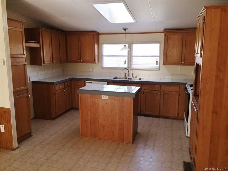 832 Joseph Antoon Cir #68, Stanley, NC 28164
