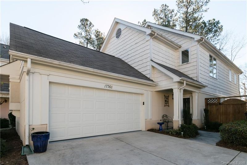 17768 Kings Point Dr #6, Cornelius, NC 28031