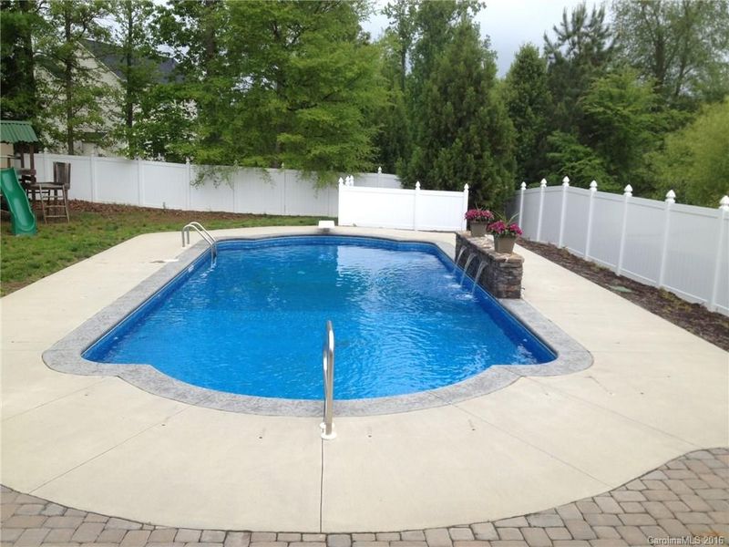 5514 Weavers Row, Gastonia, NC 28056