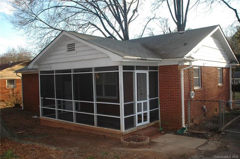 4220 Westcliff Dr, Charlotte, NC 28208