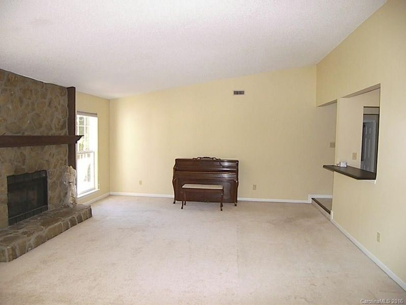 9913 Fairway Ridge Rd, Charlotte, NC 28277