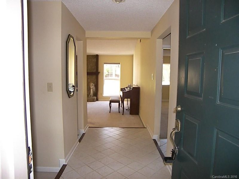9913 Fairway Ridge Rd, Charlotte, NC 28277