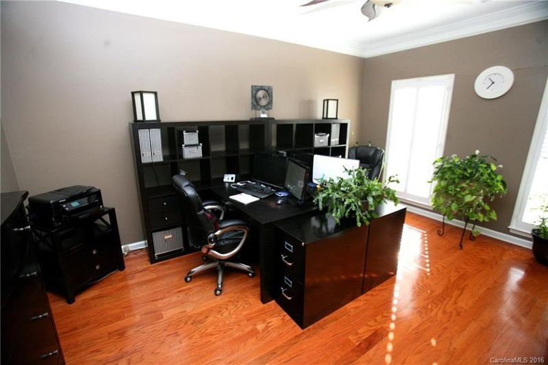 2610 Lamp Post Ln, Kannapolis, NC 28081