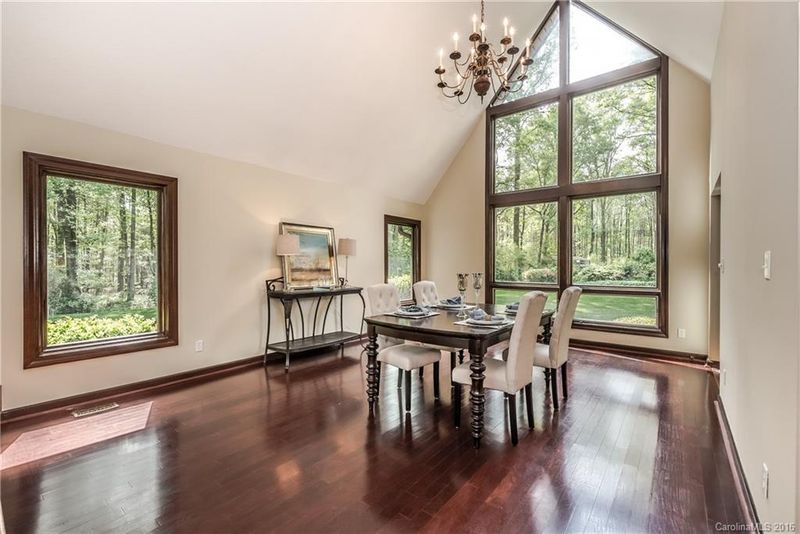 9719 Chestnut Rd, Waxhaw, NC 28173