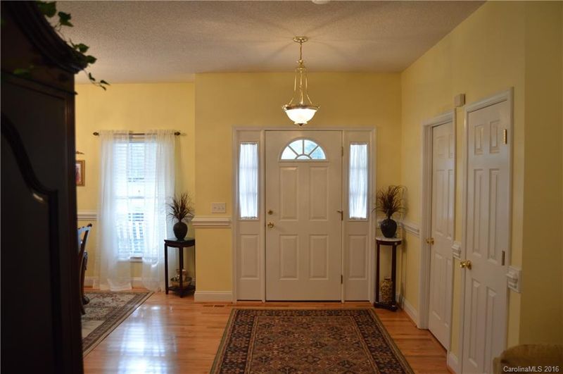 1602 Hunters Place Rd, York, SC 29745