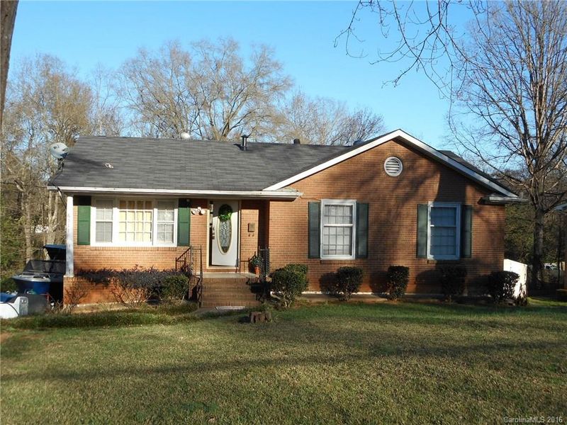 6511 Springfield Dr, Charlotte, NC 28212
