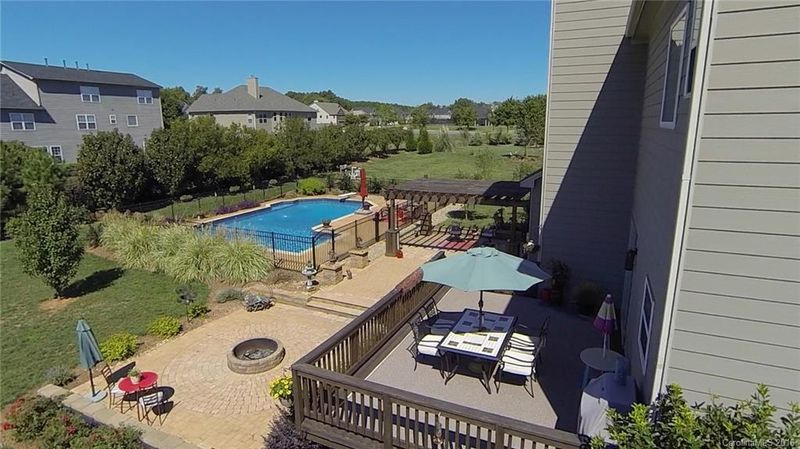 1415 Wynhurst Dr, Waxhaw, NC 28173