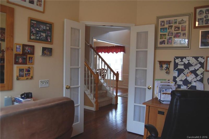 6111 Creekview Ct, Harrisburg, NC 28075