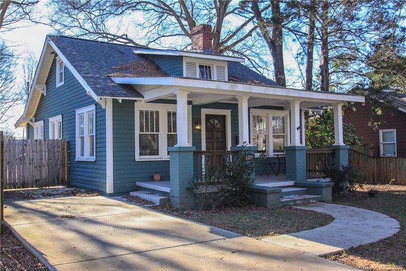 2221 Roslyn Ave, Charlotte, NC 28208