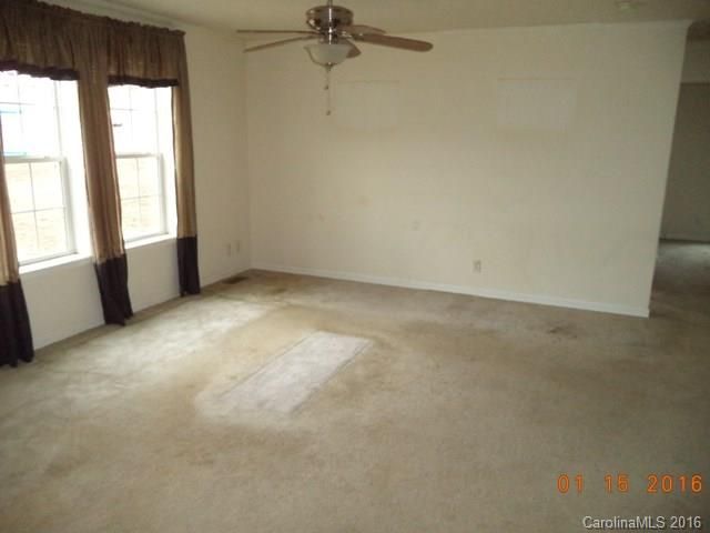 4722 Rocking Horse Dr, Maiden, NC 28650