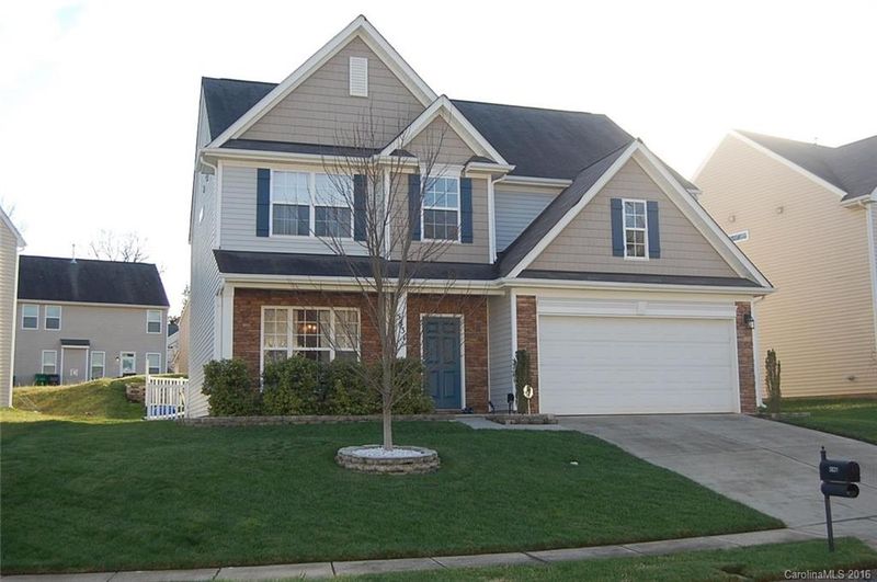 5831 Ringneck Rd, Charlotte, NC 28216