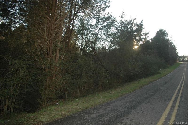 215 Eaker Rd, Bessemer City, NC 28016