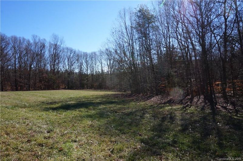 7863 Ridgeview Dr #3, Sherrills Ford, NC 28673