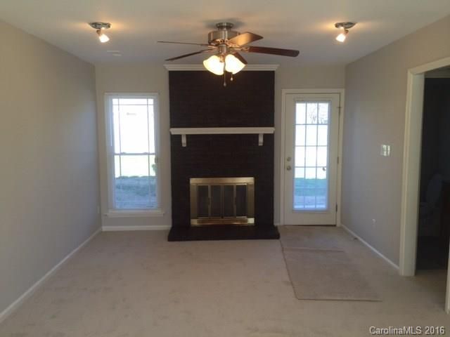 2412 Olde Whitehall Rd, Charlotte, NC 28273