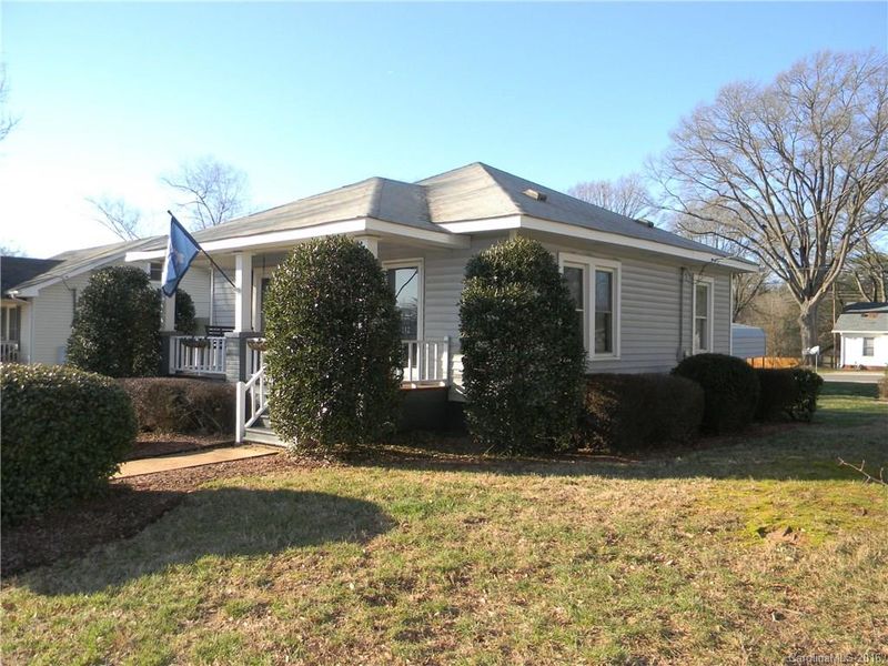 112 Live Oak Ave, Belmont, NC 28012
