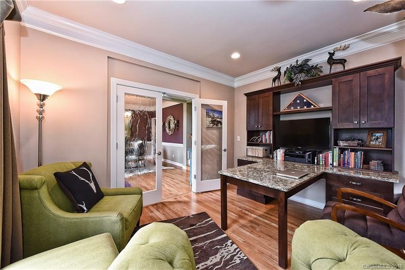 12479 Preservation Pointe Dr, Charlotte, NC 28216