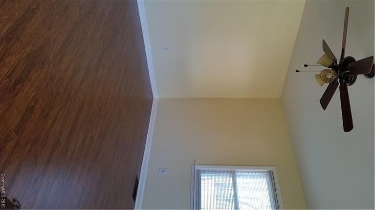 2305 Longleaf Dr, Charlotte, NC 28210