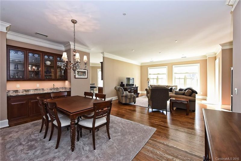2823 Providence Rd #228, Charlotte, NC 28211