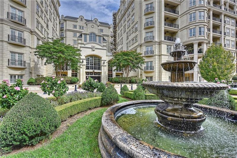 2823 Providence Rd #228, Charlotte, NC 28211