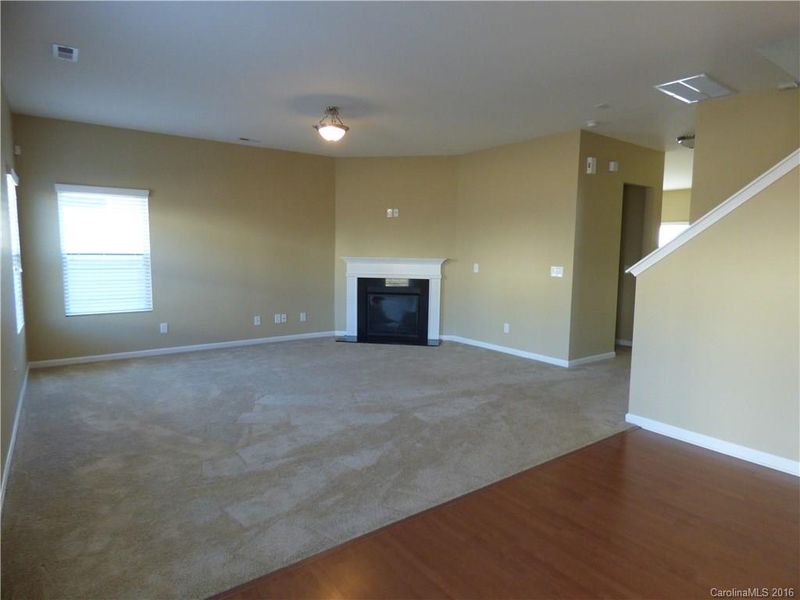 2020 Blue Iris Dr, Matthews, NC 28104