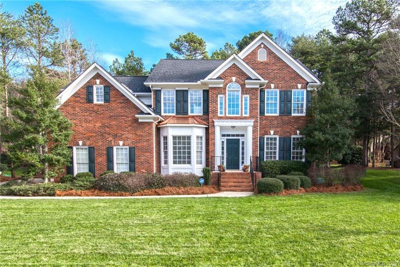 1003 Coachman Dr, Waxhaw, NC 28173