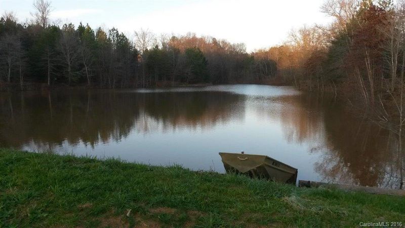 716 Flamingo Rd, Clover, SC 29710