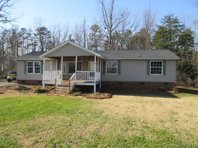 897 Terra Cotta Dr, Lincolnton, NC 28092