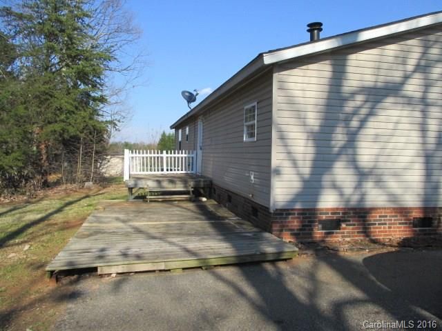 897 Terra Cotta Dr, Lincolnton, NC 28092