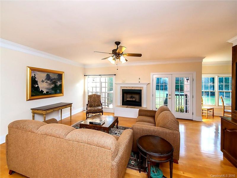 3801 Mourning Dove Dr, Matthews, NC 28104
