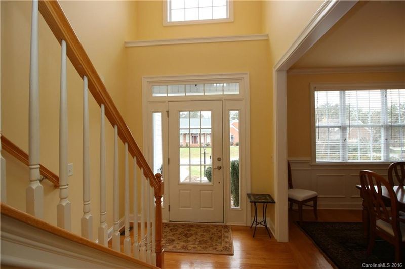 119 Rushing Water Ln, Troutman, NC 28166