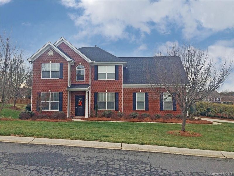 803 Thornapple Ct, Clover, SC 29710