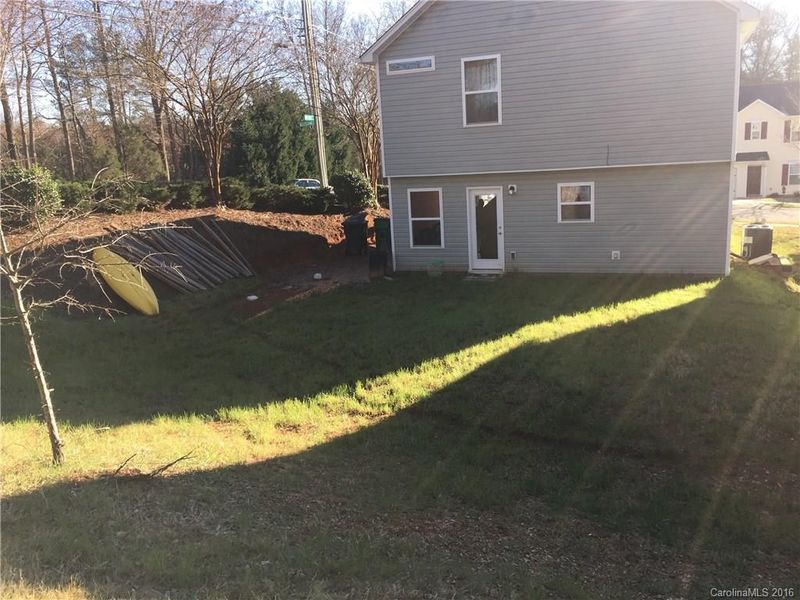 1006 Allegiance Dr, Charlotte, NC 28217