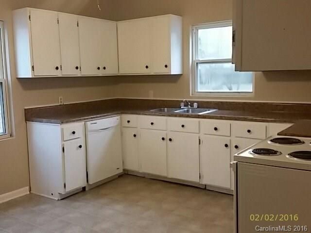 101 Linden St, Clover, SC 29710