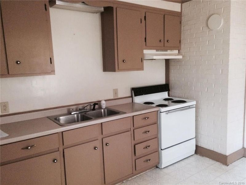 1236 Old Thompson Ave, Lancaster, SC 29720