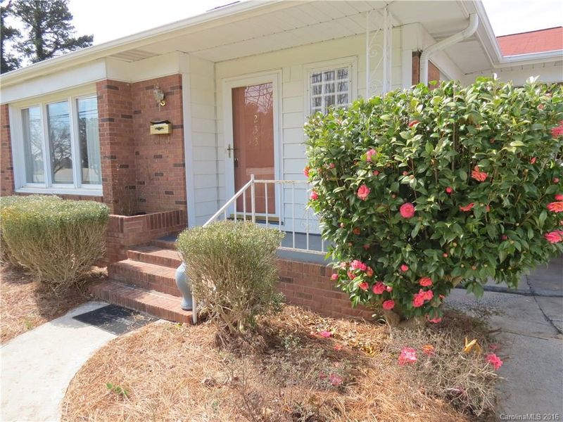 233 Buffalo Shoals Rd, Lincolnton, NC 28092